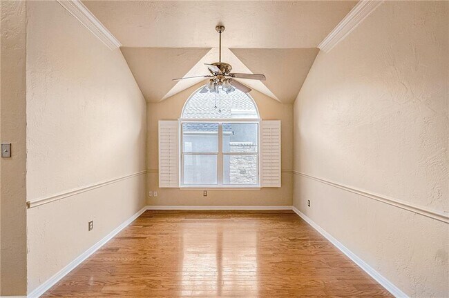 Building Photo - 27 Troon Dr