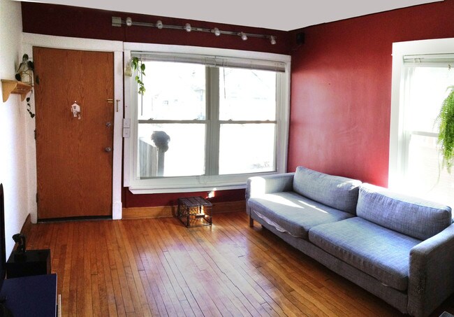 Building Photo - 142 S Marquette St