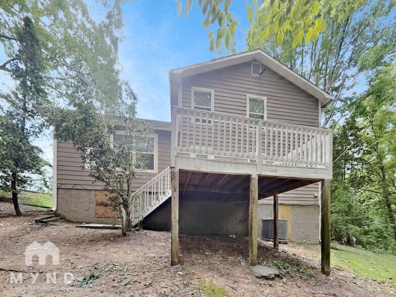 Building Photo - 3004 Cardinal Dr