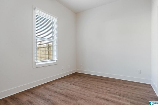 Building Photo - 1712 MEERSTONE Ln