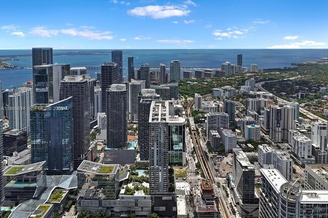 Building Photo - 88 SW 7th St