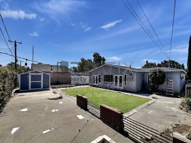 Building Photo - 938 W Berkeley Ct