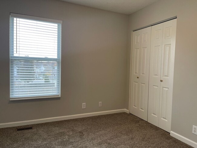 Building Photo - 3 Bed 2.5 Bath Nashville Opry Mills Area F...