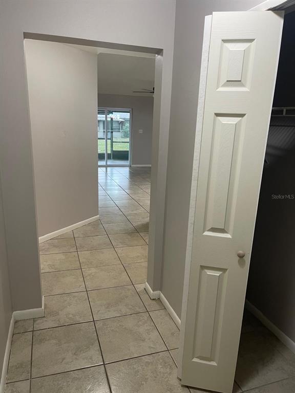 Building Photo - 411 Emerald Ave