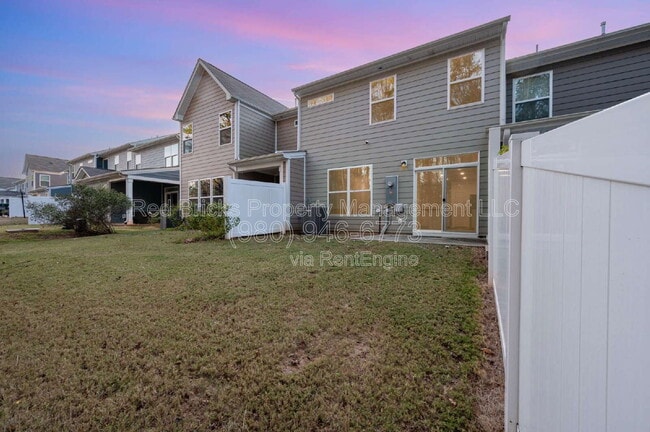 Building Photo - 8046 Saluda Dr