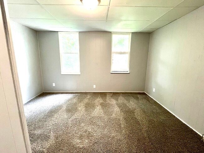 Building Photo - 1601 S Linwood Ave