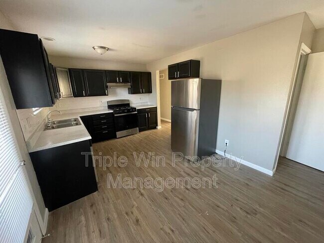 Building Photo - 1225 Carla Dr