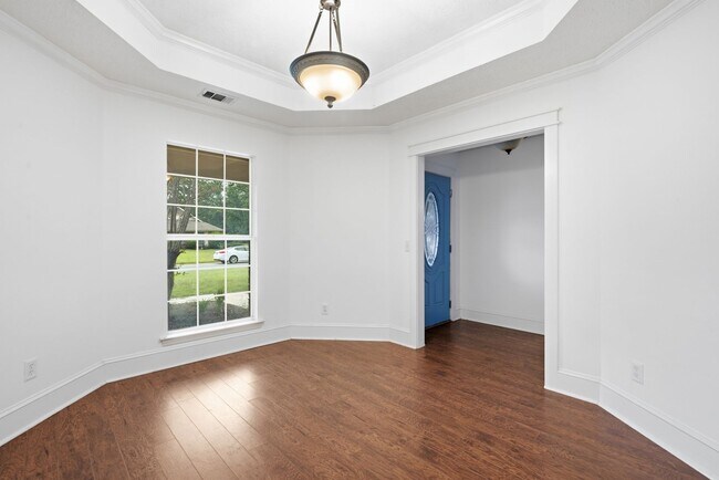 Building Photo - 121 Mill Ct