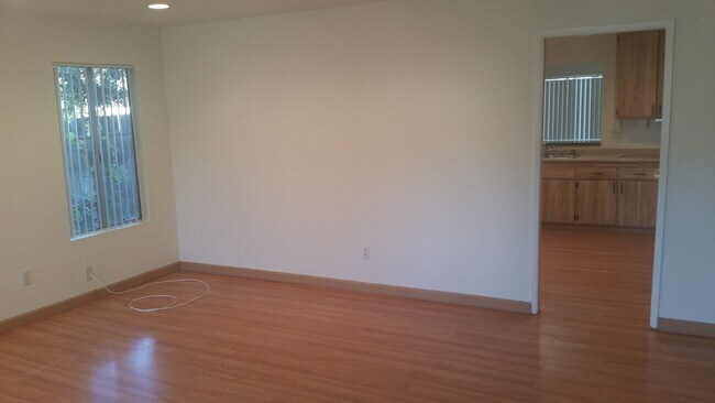 Building Photo - 4BD 2BA House in Poway