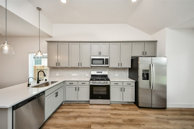 Building Photo - 8046 Kay Hbr Dr