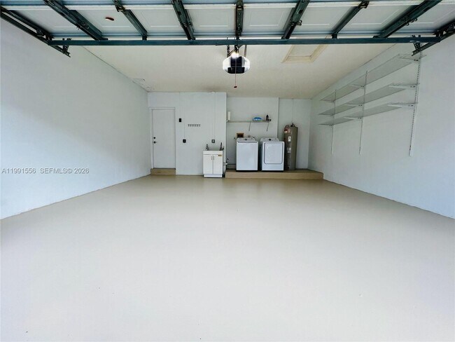 Building Photo - 10560 NW 57th Ct