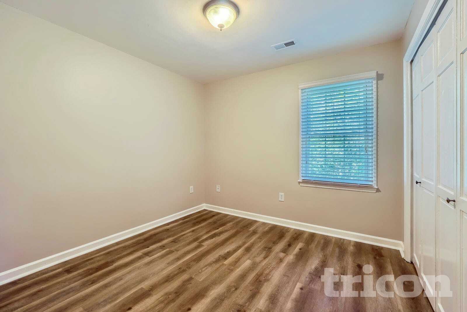 Building Photo - 2201 Fox Hunt Dr