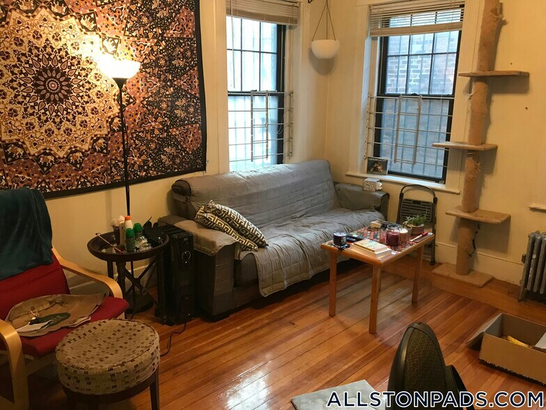 Building Photo - 1412 Commonwealth Ave