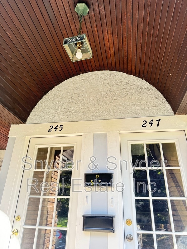 Building Photo - 245-247 Oakdale Ave.