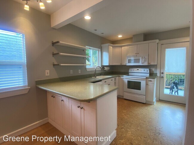 Building Photo - 3 br, 2 bath House - 1222 9th Ave SE