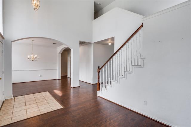 Building Photo - 1617 Clarke Springs Dr