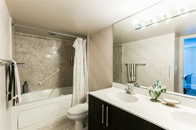 Building Photo - 7330 Ocean Terrace