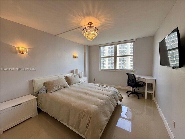 Building Photo - 770 Claughton Island Dr