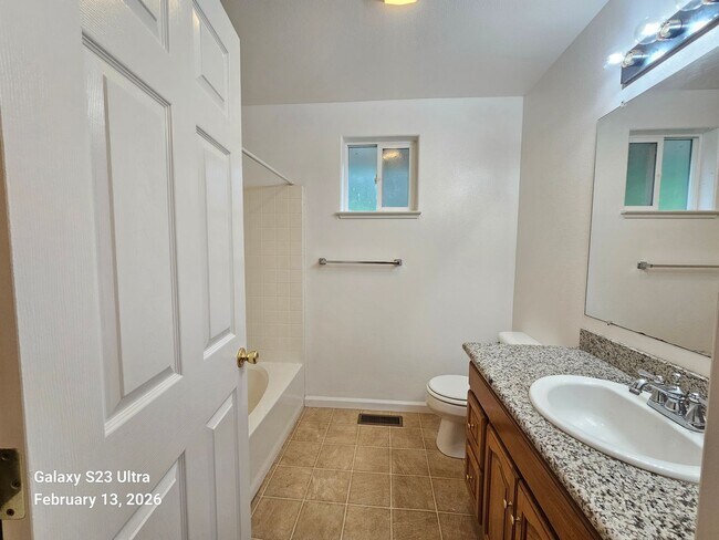 Building Photo - 13019creststreet.is4lease.com