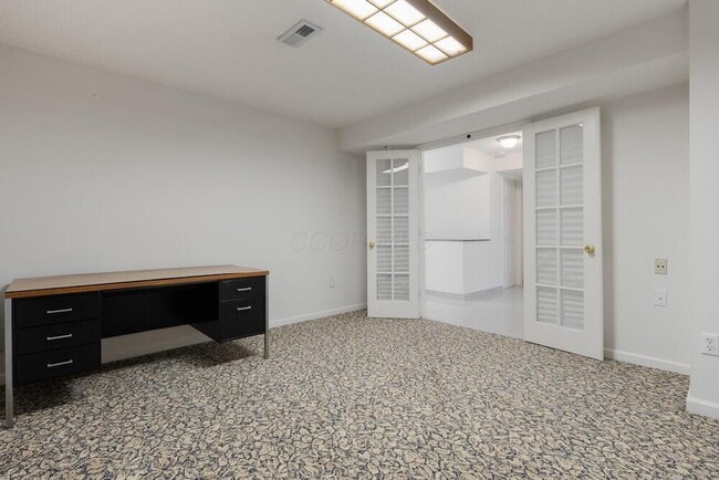 Building Photo - 6117 Wynford Dr