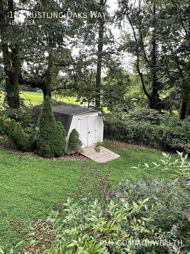 Building Photo - 183 Rustling Oaks Way