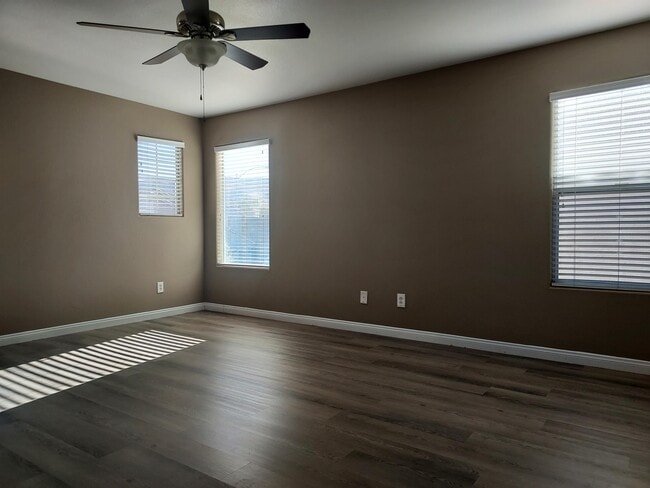 Building Photo - 9564 Fresh Crown Ct