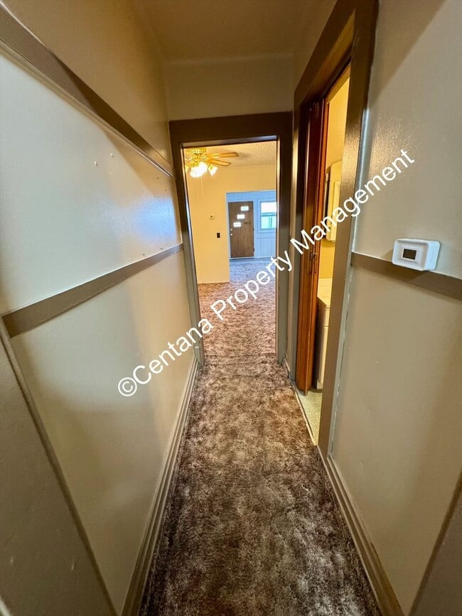 Building Photo - 2 Bedroom 1 bath in heart Butte