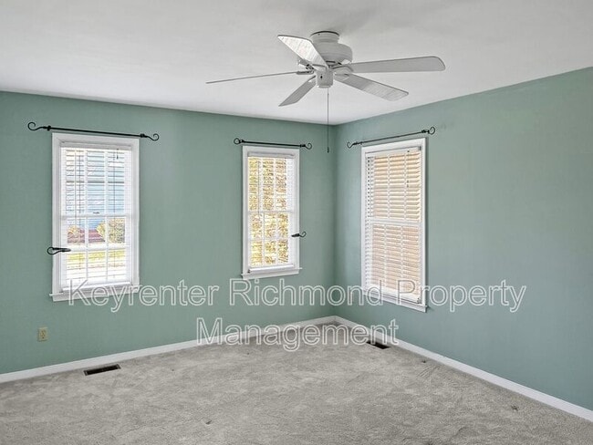 Building Photo - 10292 Wanchese Way