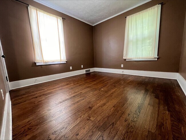 Building Photo - Coming Soon!!! Spacious 5 bedroom House Wi...