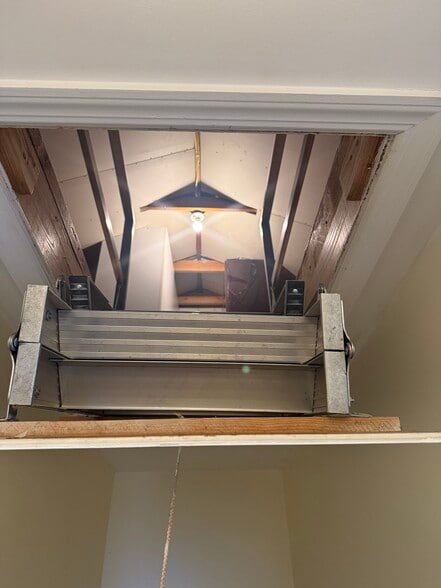 Attic access - 284 Semton Blvd