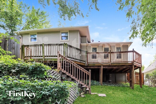 Building Photo - 5813 NW Aspen Ln