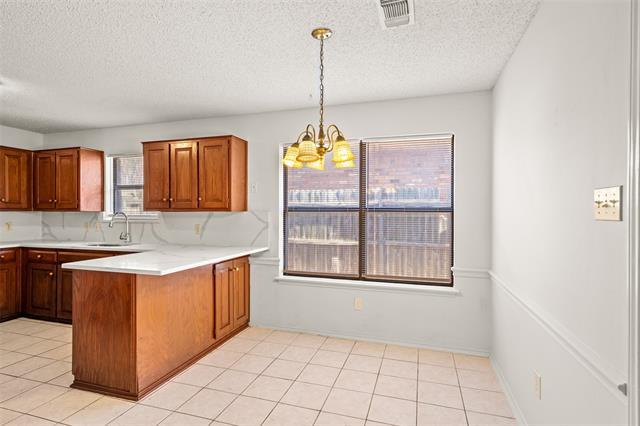 Building Photo - 4845 Barberry Dr