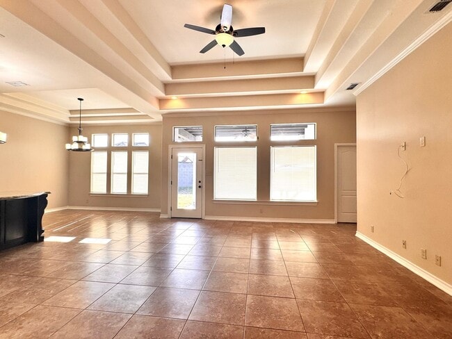 Building Photo - 512 Otero Dr