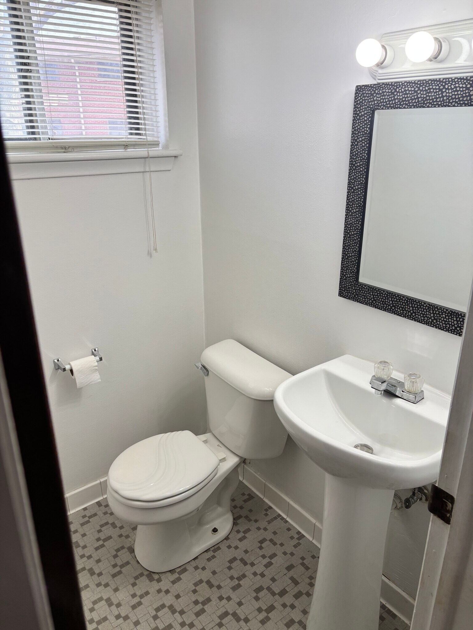 Building Photo - 29156 Tessmer Ct