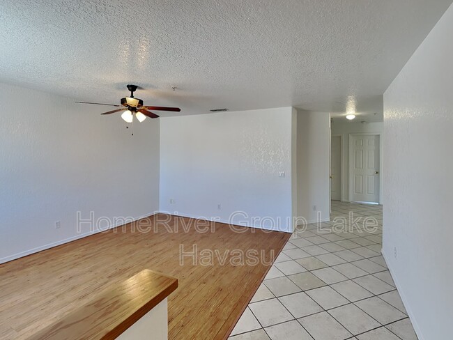 Building Photo - 3080 Caliente Dr