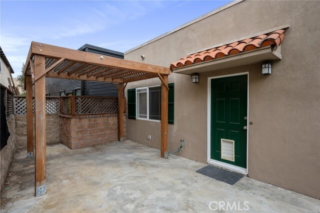 Building Photo - 301 S Lucia Ave