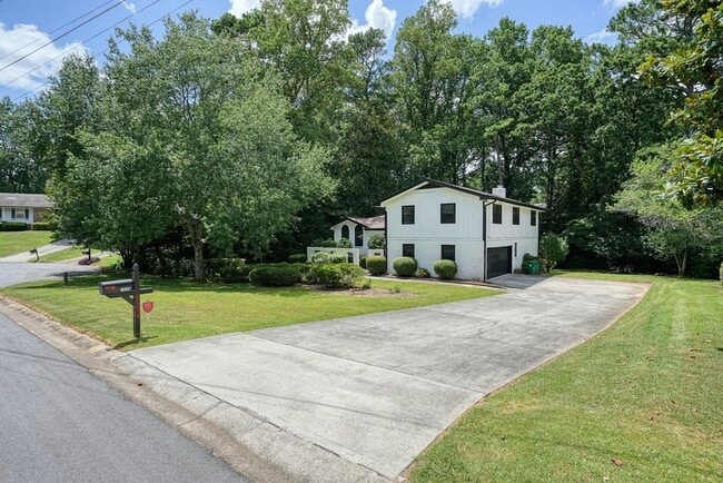 Building Photo - 1524 Brompton Ct