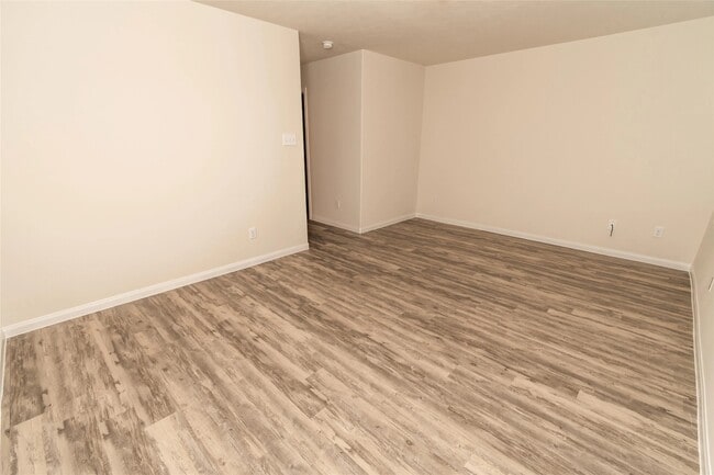 Building Photo - 2622 Montecito Ln