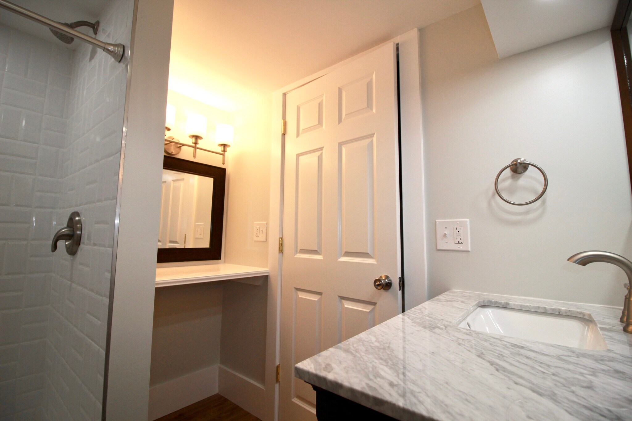 Building Photo - 6841 Buckingham Place