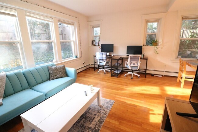 Building Photo - 30 Upland Rd