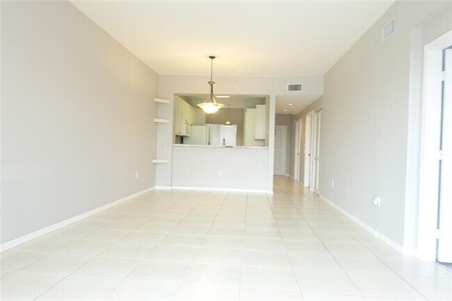 Building Photo - 7755 Yardley Dr