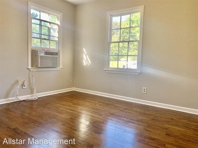 Building Photo - 2 br, 1 bath House - 201 Bates Circle