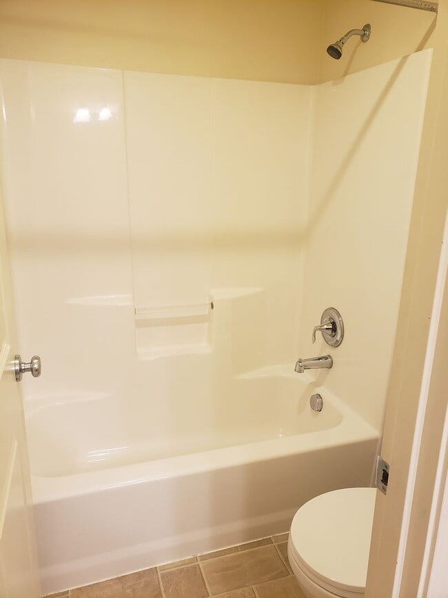 Building Photo - Wonderful Townhouse in Bethany/ NW Portland