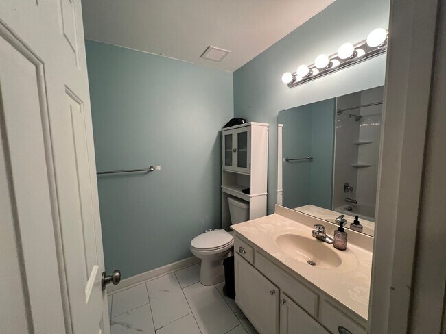 Building Photo - Charming 3BR House in Raleigh