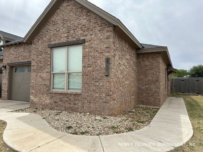 Building Photo - 1705 102nd St