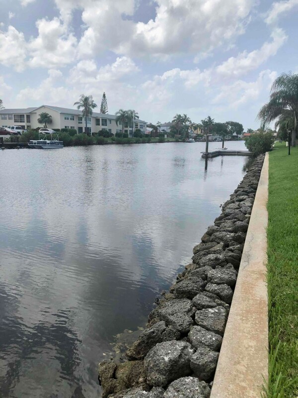 Building Photo - 1825 Cobia Dr