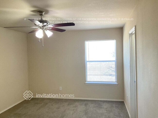 Building Photo - 1000 Pebblecreek Dr