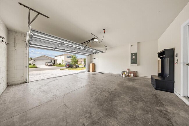 Building Photo - 6798 Grace Hammock Rd