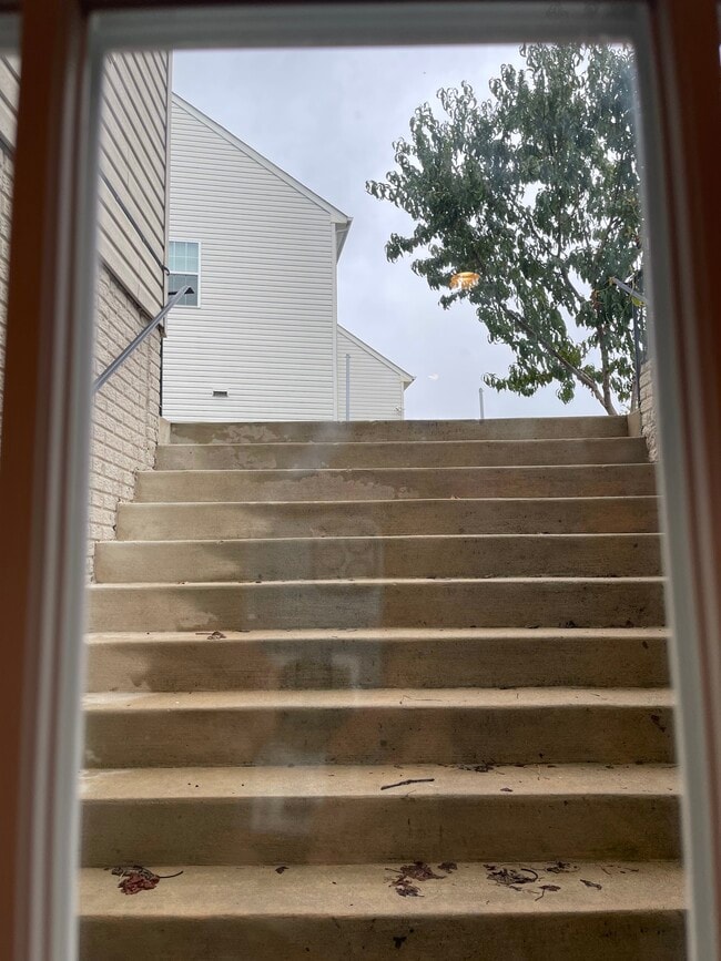 Building Photo - 25339 Kinsale Pl