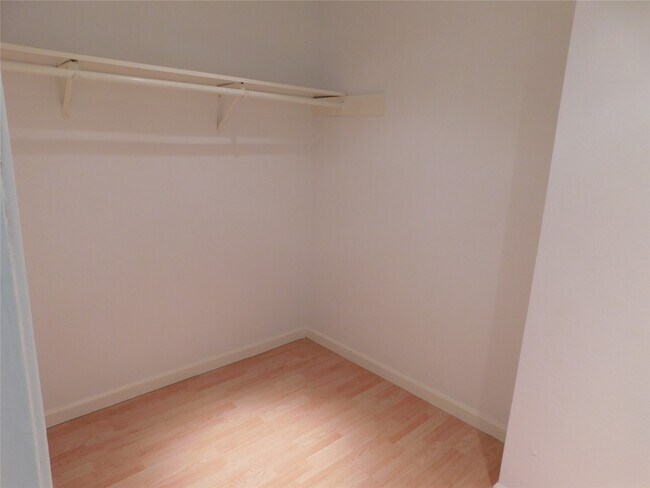 Building Photo - 9200 W Bellfort Ave